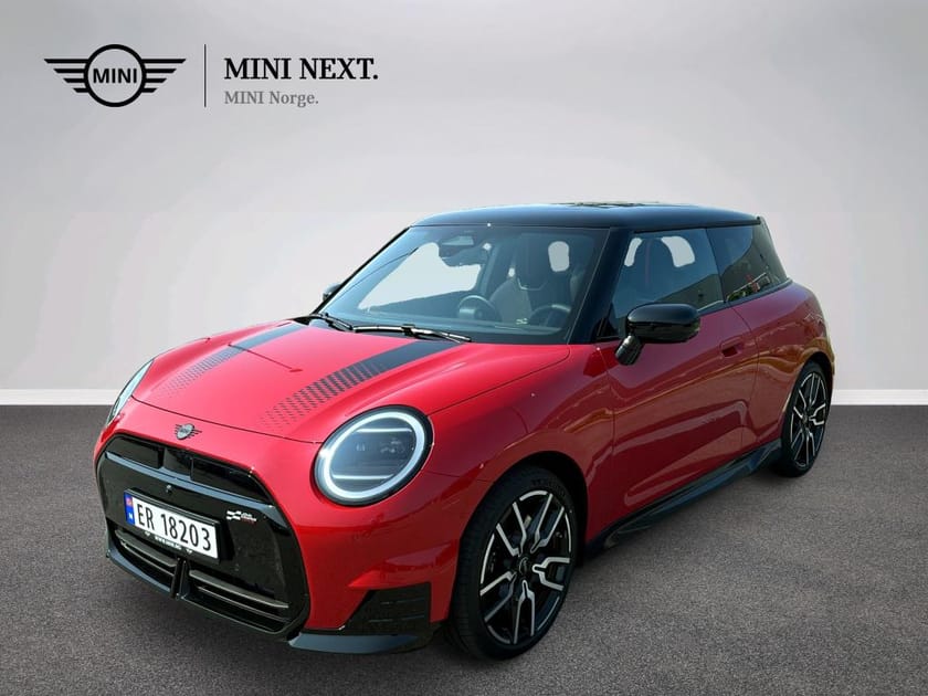 Bilde 1 av MINI Cooper SE JCW Trim, Package XL