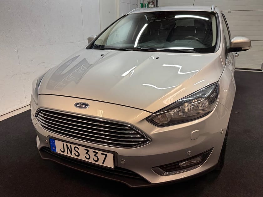 Bild 5 av Ford Focus Kombi 1.0 EcoBoost SelectShift Titanium Euro 6