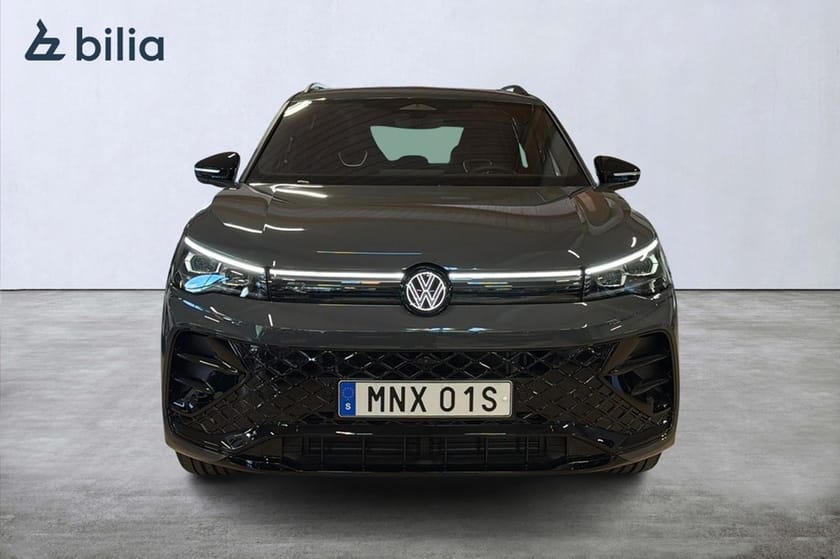 Bild 5 av Volkswagen Tiguan R-LINE 2.0 TDI 4M DSG, 193HK /PANO/DRAG/VÄRMARE