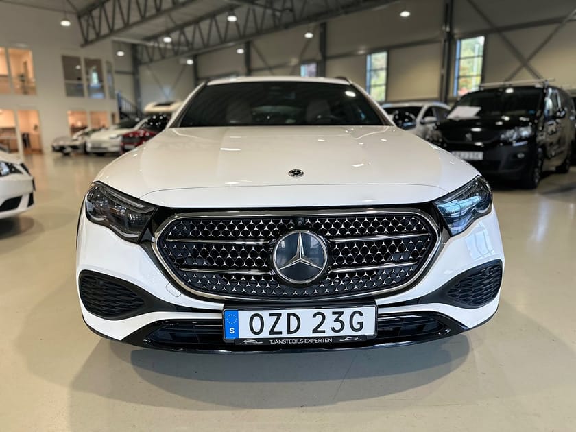 Bild 2 av Mercedes-Benz E 300 de 4MATIC All-Terrain