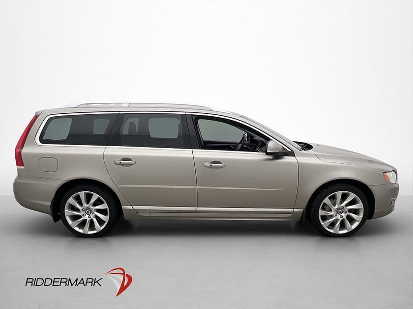 Bild 4 av Volvo V70 D5 215hk Summum D-Värmare Dragkrok Skinn Keyless