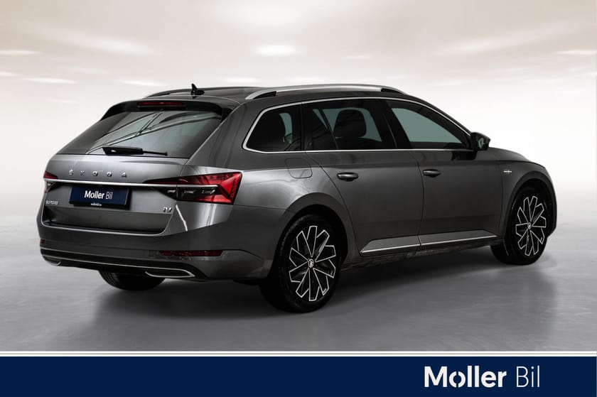 Bilde 4 av Škoda Superb iV Combi