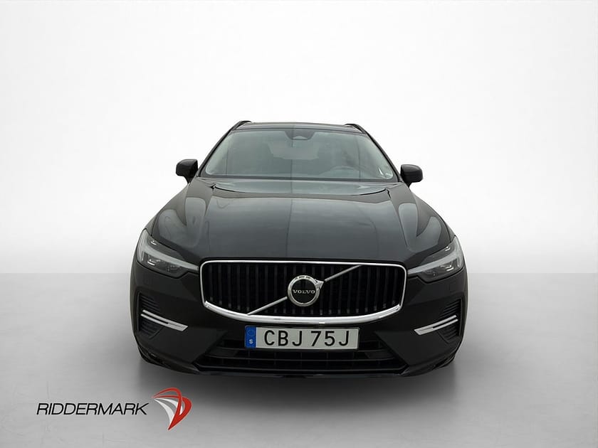 Bild 2 av Volvo XC60 B4 AWD Advanced Pano Skinn Kamera Värmare CarPlay