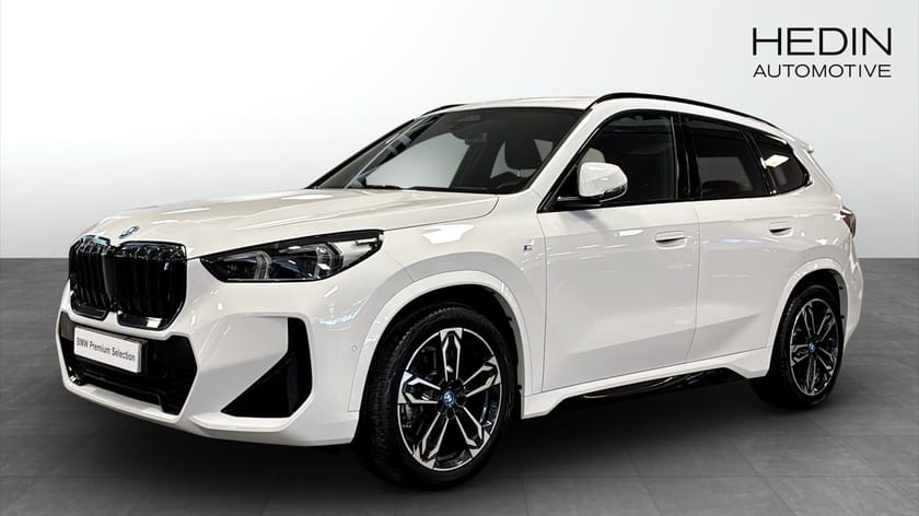 Bild 1 av BMW iX1 xDrive30 M Sport Pano DAP Elstolar