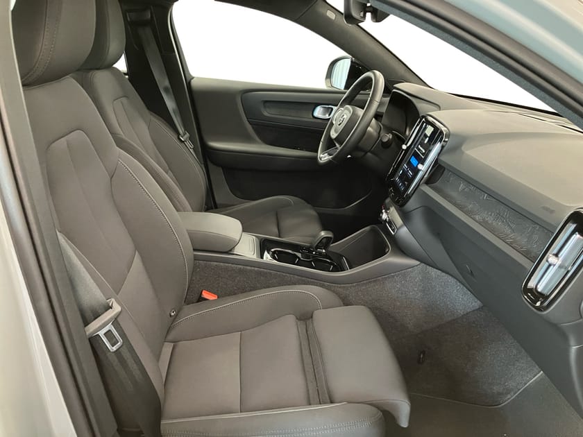 Bild 5 av Volvo C40 Recharge Extended Range Core SE