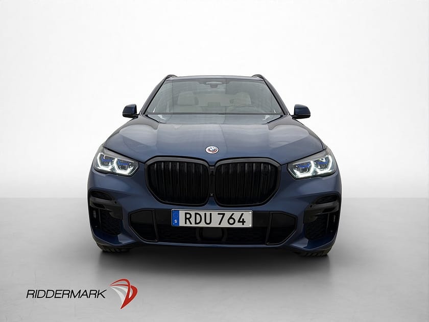 Bild 2 av BMW X5 xDrive45e iPerformance M Sport En-Bruk B&W Pano-Sky Luft Night 360