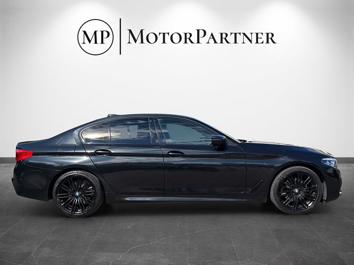 BMW 520d xDrive Sedan, bild 8 av 17