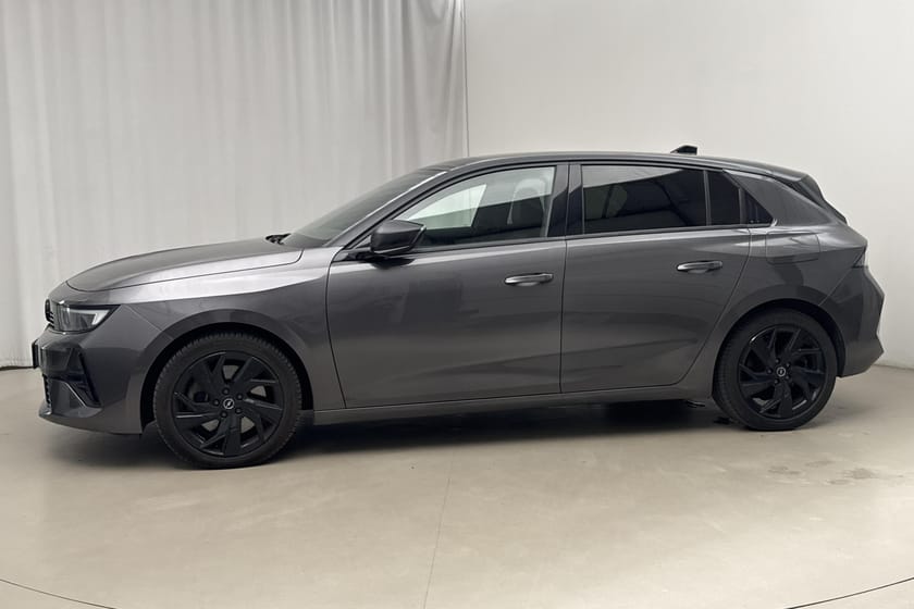 Bild 2 av Opel Astra Plug-In Hybrid 180 180hk GS Line 360 kamera