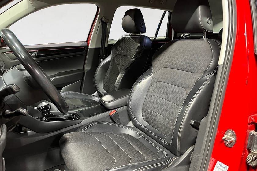 Bild 3 av Škoda Kodiaq 2.0 TSI 180 HK DSG AWD STYLE DRAG 14800MIL NYSERV 19"