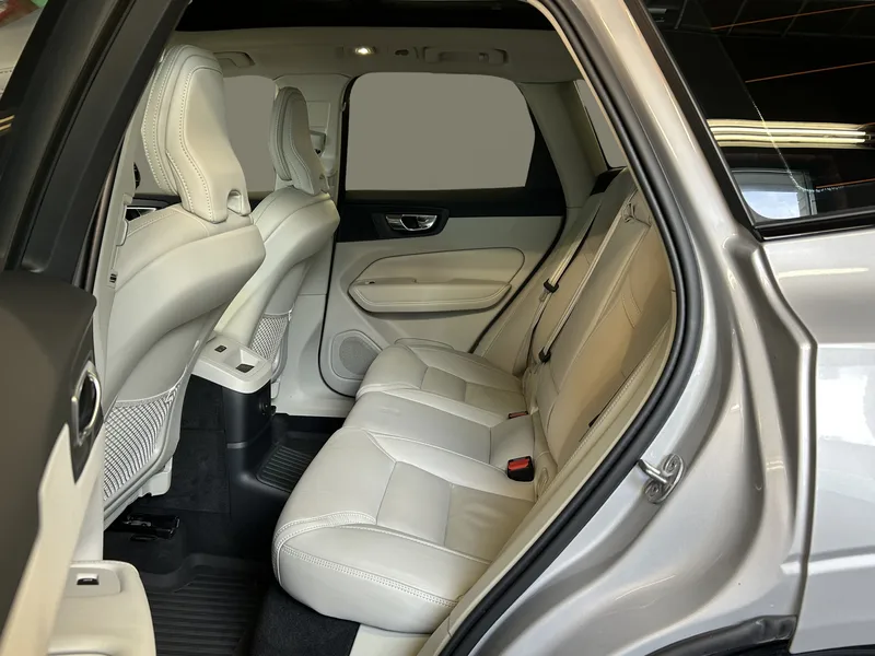 Bild 15 av 17 – Volvo XC60 T6 Ultra Dark
