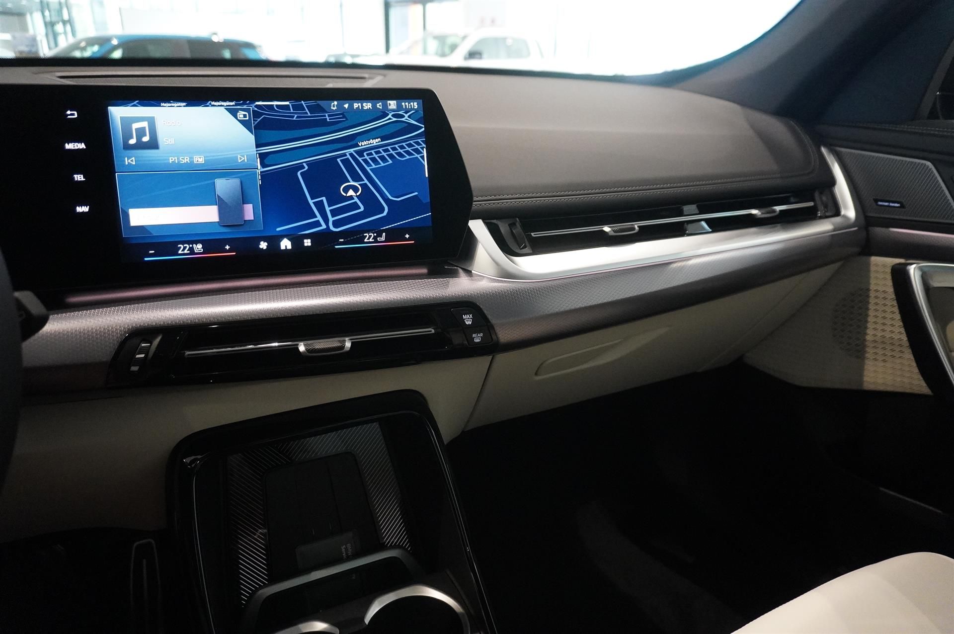 BMW iX1 eDrive20, 204ps, 2027