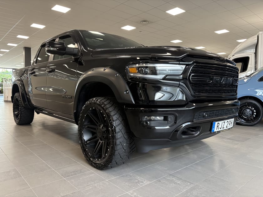 Bild 3 av RAM 1500 Crew Cab LIMITED 4X4 |skatt 3055:-