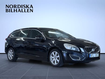 Volvo V60 T4F Powershift Momentum Bluetooth Dragkrok Värmare
