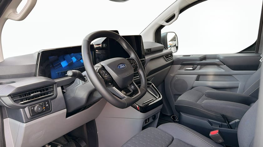 Bild 4 av Ford Transit Custom 320 Plug-in Hybrid Limited PHEV 320L 2.5L  233HK #Demo 3,95% Ränta
