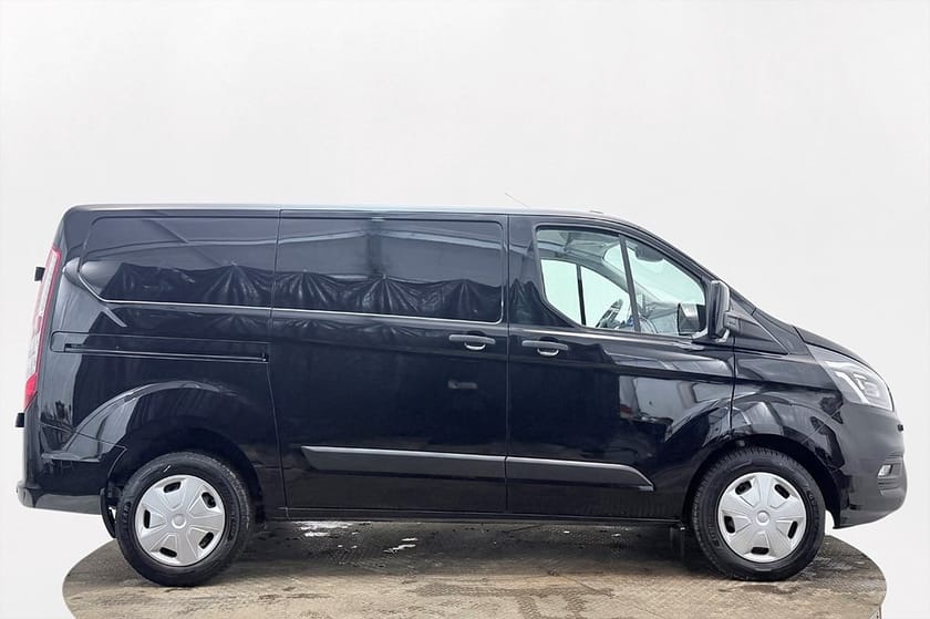 Bild 5 av Ford Transit Custom 340 Plug-in Hybrid PHEV L1 Limited 3-sits Inredd Kamera P-Sens