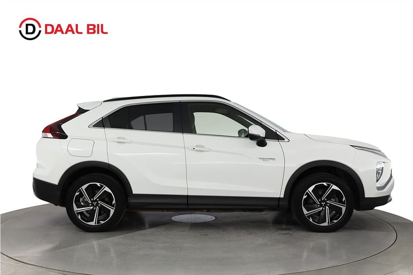 Bild 5 av Mitsubishi Eclipse Cross PHEV 2.4 MIVEC S-AWC 188HK FLEET EDT B-KAMERA CARPLAY