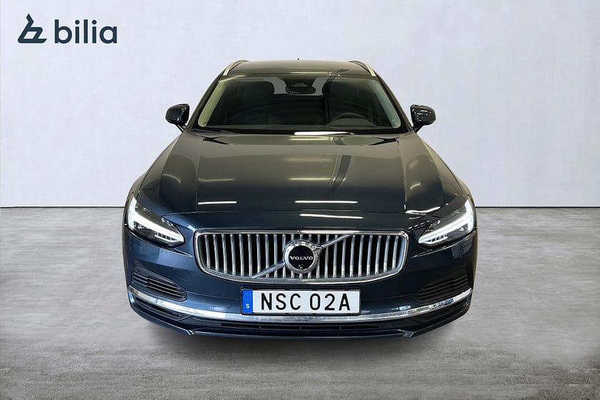 Bild 2 av Volvo V90 Recharge T6 AWD Core Edition | Drag | 360 | Keyless
