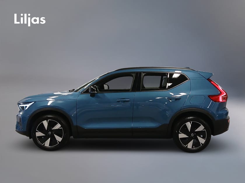 Bild 2 av Volvo EX40 Single Motor Extended Range R Core SE//360-Kamera//