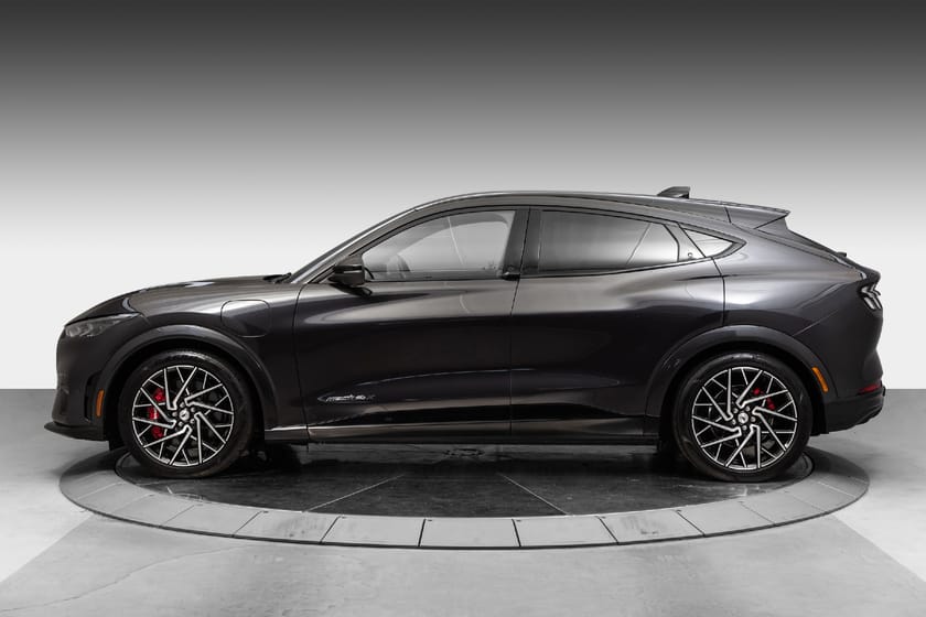 Bilde 2 av Ford Mustang Mach-E GT LR AWD 490kmWLTP/Soltak/Brembo bremser+++