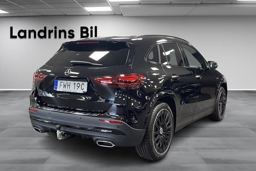 Bild 5 av Mercedes-Benz GLA 250 e 8G-DCT AMG Line / Brumester / Minne / Drag
