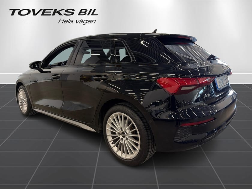 Bild 5 av Audi A3 Sportback 35 TFSI 150hk advanced backkamera/svartoptik