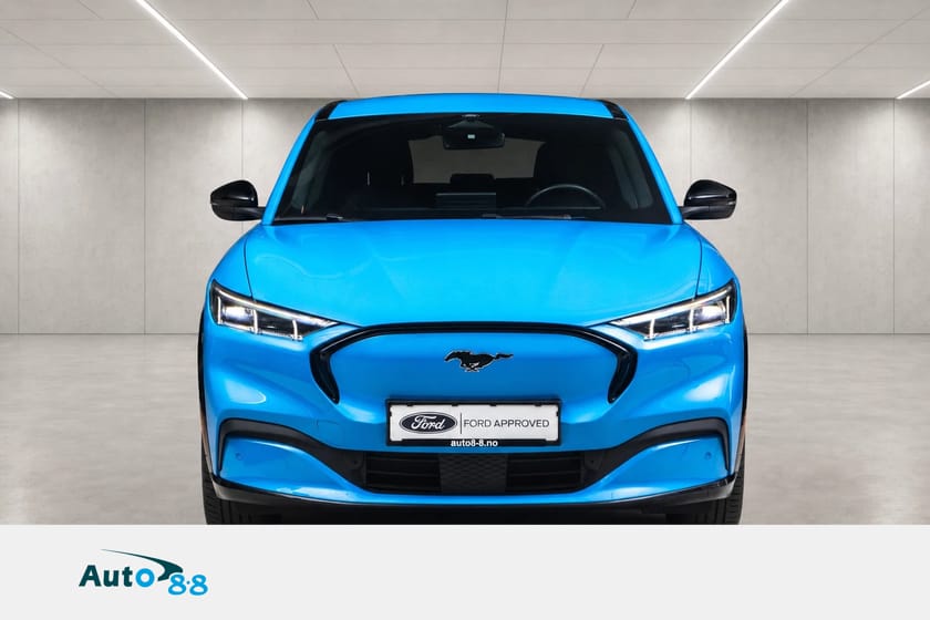 Bilde 4 av Ford Mustang Mach-E Standard Range AWD SR / LAV KM! / Hengerfeste / Sjekk denne!