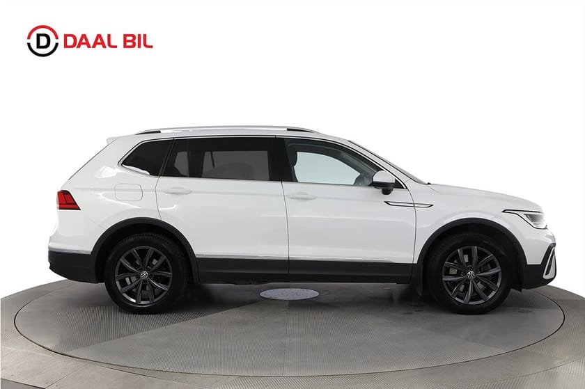 Bild 5 av Volkswagen Tiguan Allspace 7-sätes 4M 2.0 TSI 190HK 7-SITS P-VÄRM DRAG B-KAM ACC NFC 3-ZON