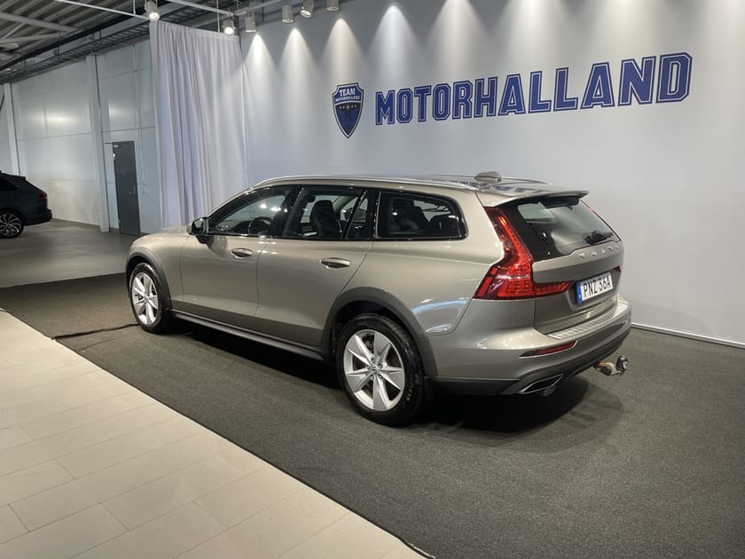 Bild 5 av Volvo V60 Cross Country B4 AWD Geartronic, 197hk
