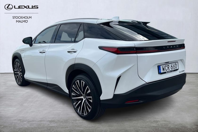 Bild 2 av Lexus RZ 350e Executive Head-up-display 360-kamera Navigation