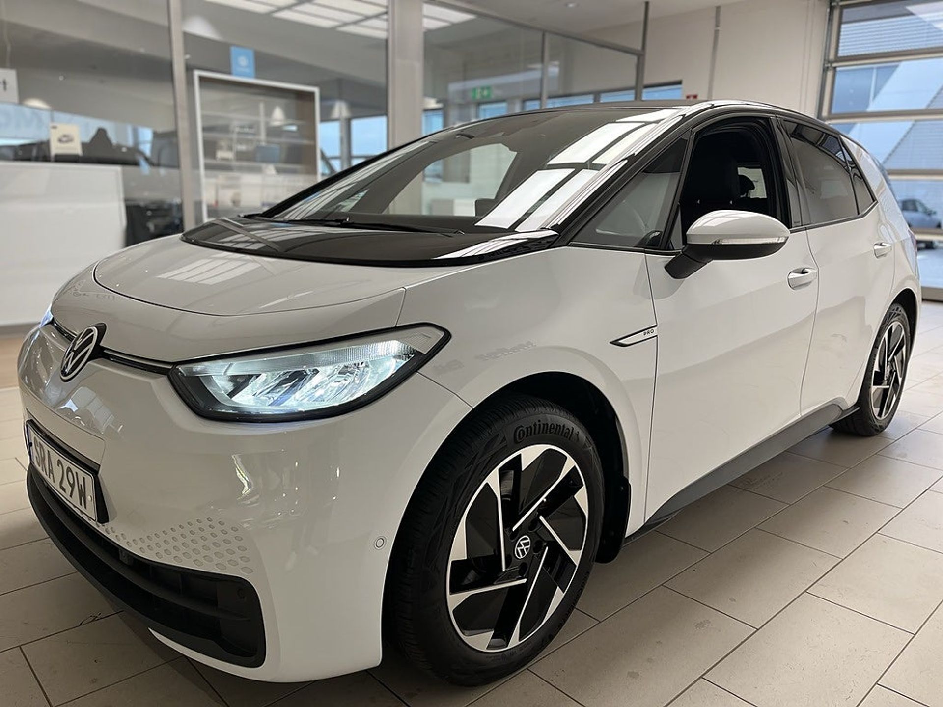Volkswagen ID.3 Pro 204hk 2023, bild 6/10