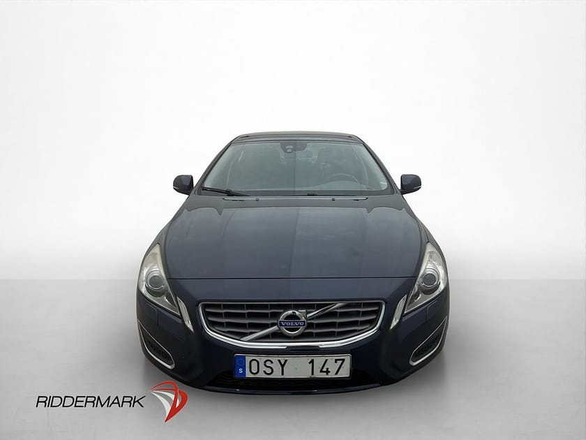 Bild 2 av Volvo S60 T4 Momentum Dragkrok Halvskinn Sensorer