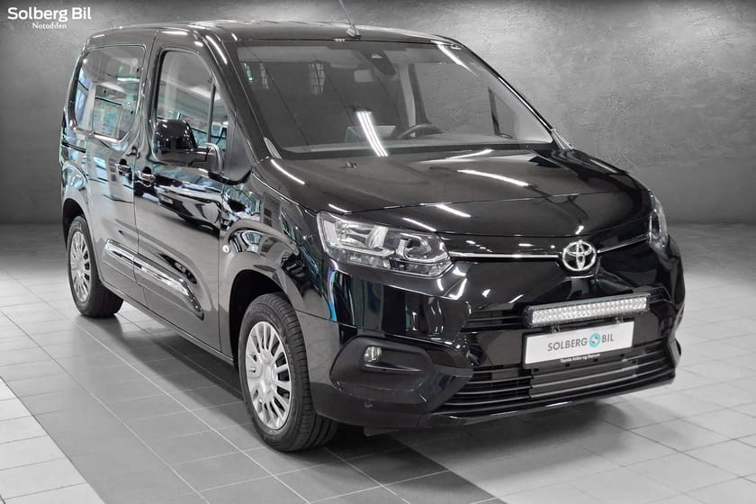 Bilde 4 av Toyota ProAce City 1,5D 131Hk/L1/Automat/Ekstralys/Webasto/2Skyvedører++