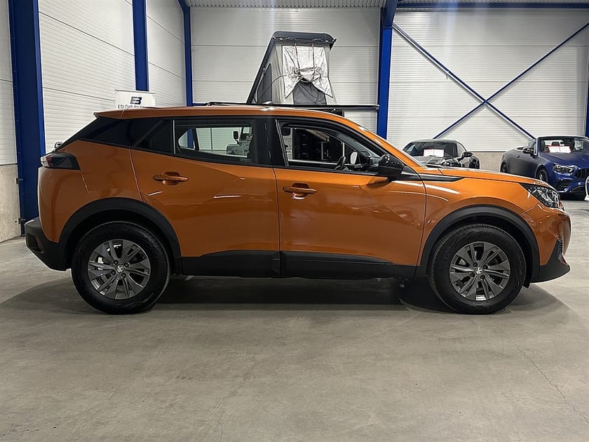 Bild 4 av Peugeot 2008 1.2 PureTech 100 HK Manuell / Leasebar / Active / Apple Carplay