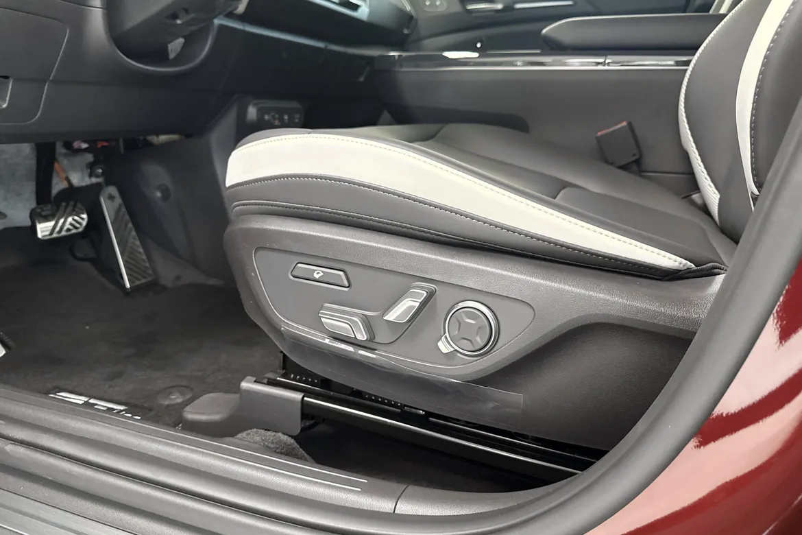 picture of a car