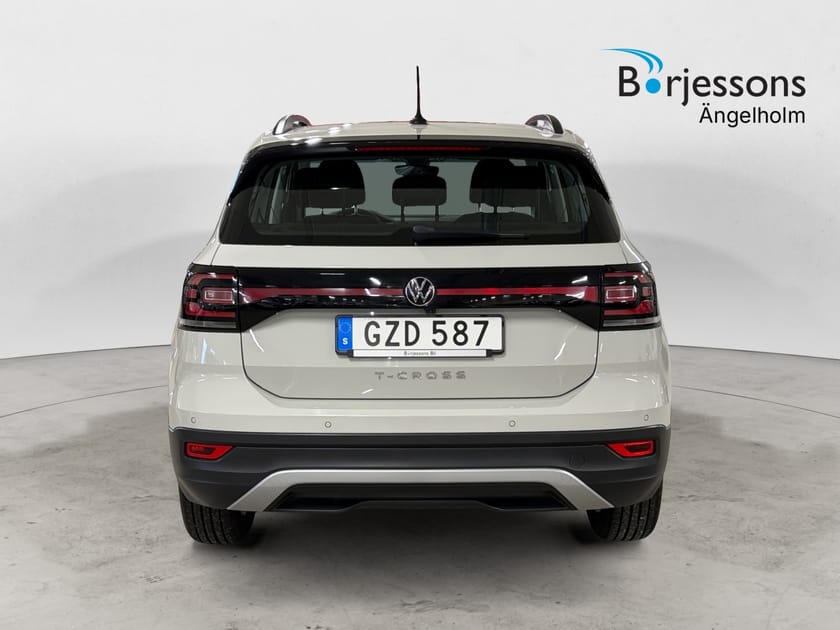 Bild 4 av Volkswagen T-Cross 1,0 TSI 95 HK Drag Kamera