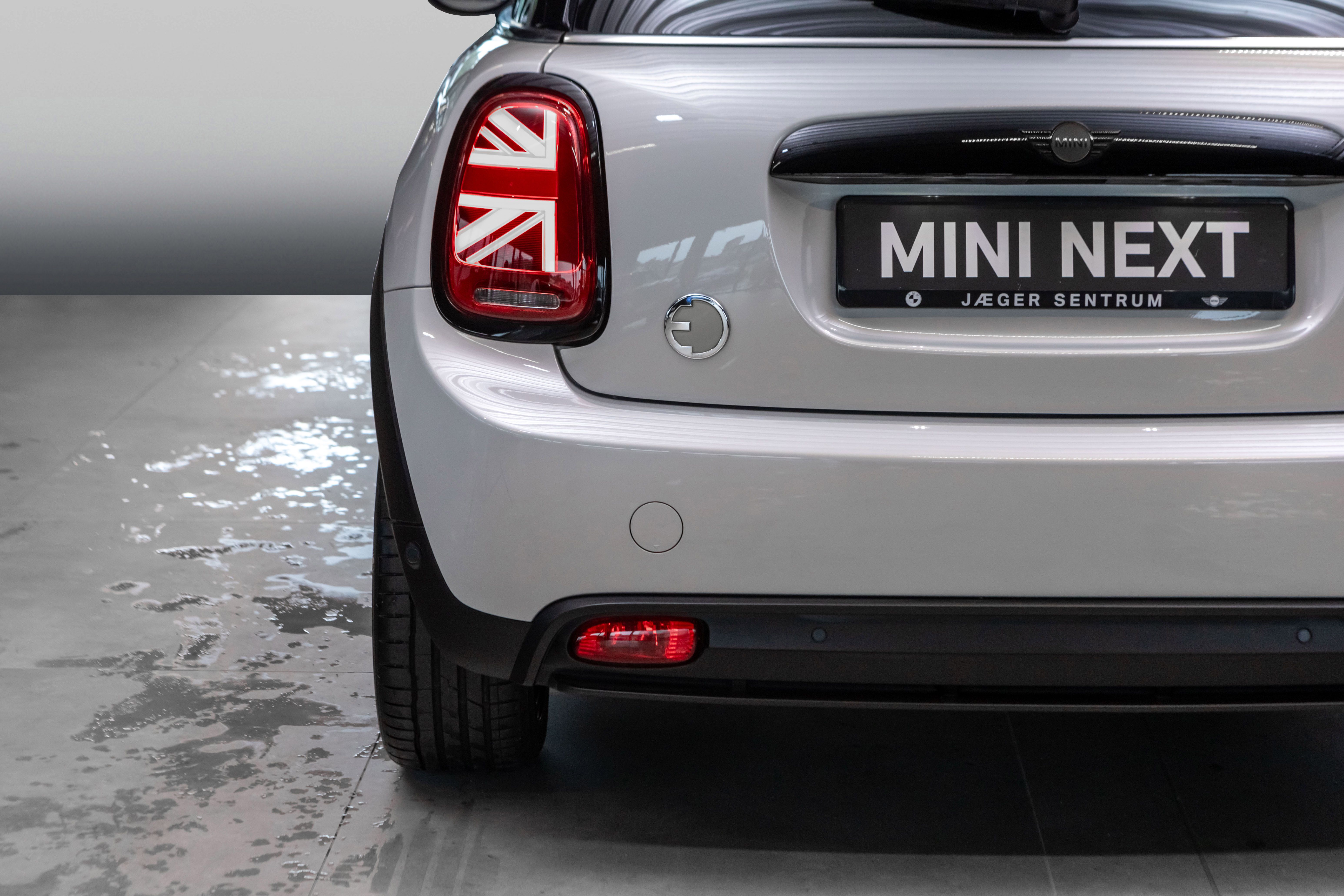 MINI Cooper SE, 184hp, 2023