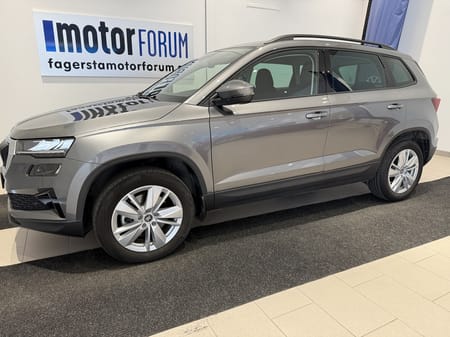 Škoda Karoq 150 TSI Drag Värmare S&V hjul