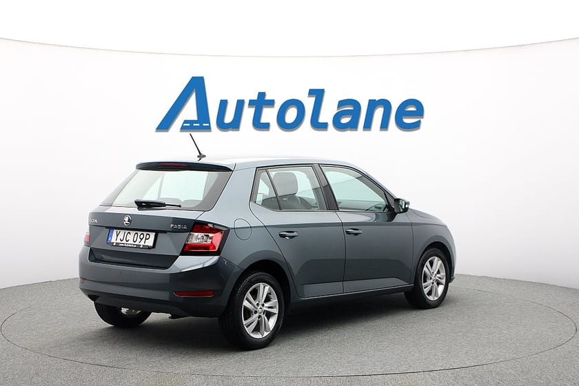 Bild 4 av Škoda Fabia Skoda 1.0 MPI Style, Låg skatt, Mirror Link, Farthållare 75hk