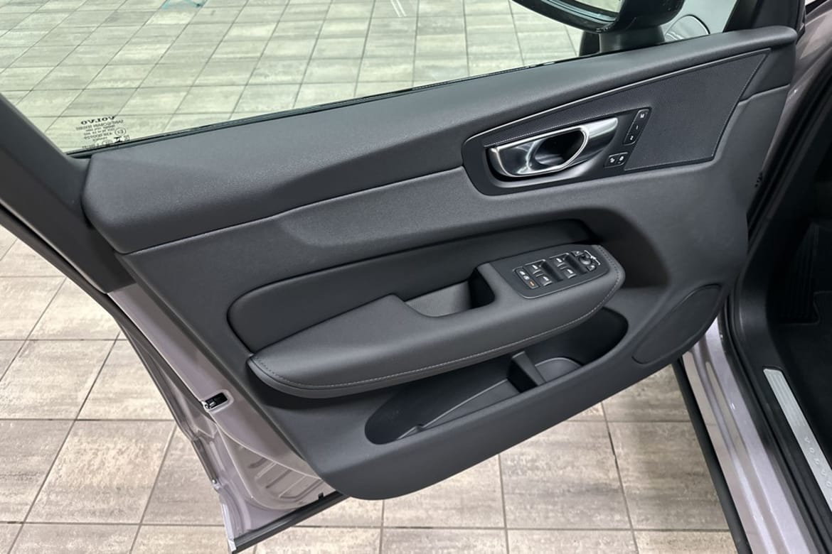 Volvo XC60 2026 - miniatyr 7