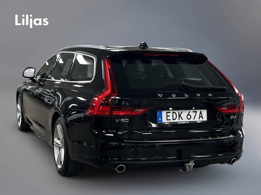 Bild 4 av Volvo V90 D4 Momentum Advanced SE//Dragkrok//