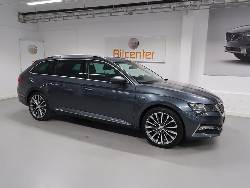 Bild 4 av Škoda Superb iV Kombi Skoda 1.4 TSI L&K V-Däck ingår Canton-Drag-Kamera-Vä
