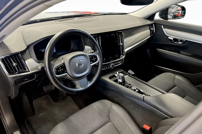 Bild 5 av Volvo V90 Cross Country B5 AWD Momentum 250HK