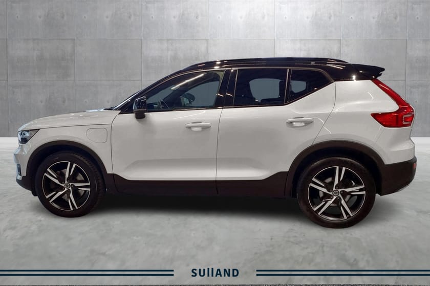 Bilde 2 av Volvo XC40 R DESIGN, 44KM WLTP, HENGERFESTE