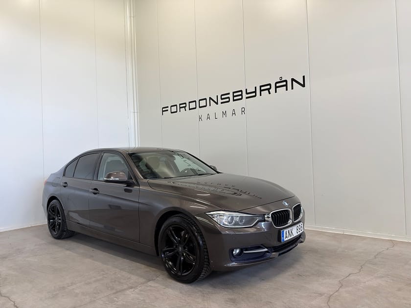 Bild 2 av BMW 320d xDrive Sedan Automat Sport Line PDC Elstolar