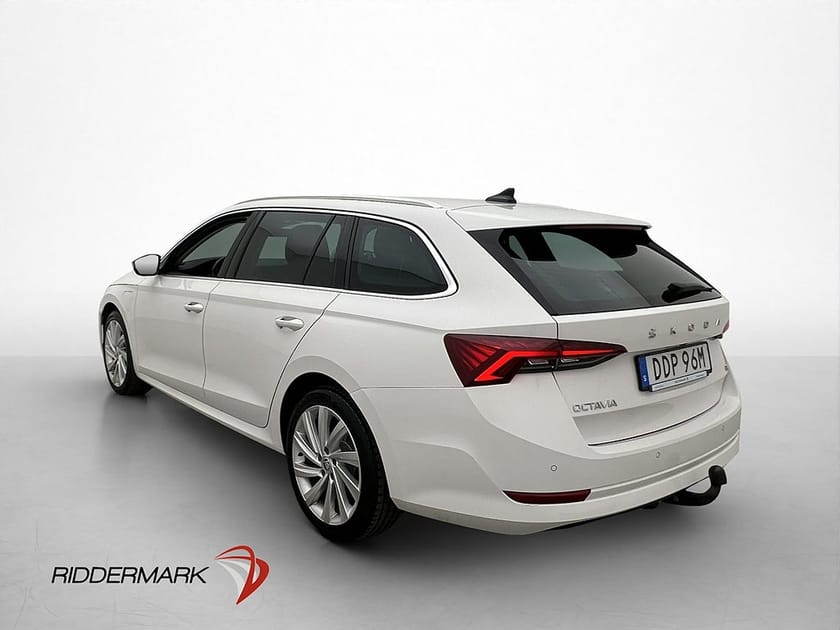 Bild 5 av Škoda Octavia Kombi iV Skoda Plug-In 204hk Cockpit Kamera Drag CarPlay