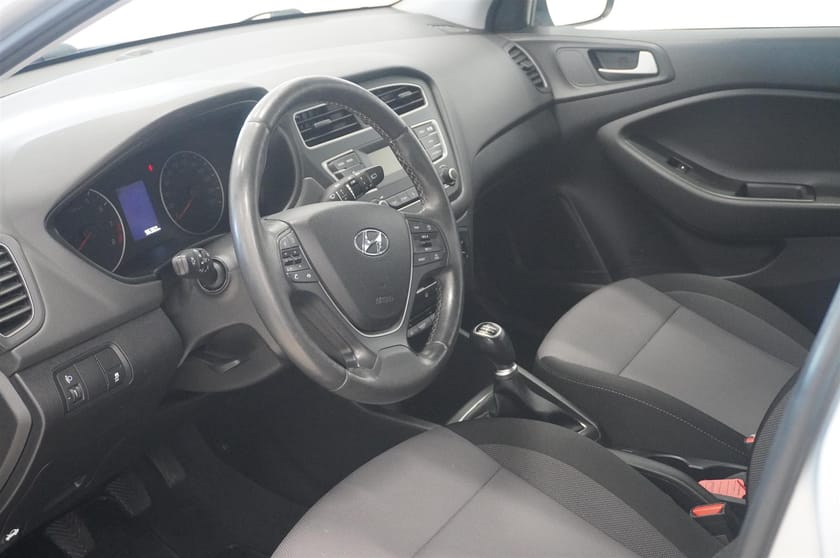 Bild 2 av Hyundai i20 1.2 Comfort 75hk
