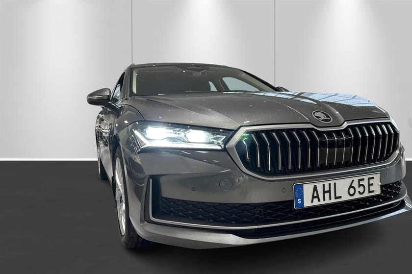 Bild 4 av Škoda Superb Kombi 2.0 TDI 4x4 DSG 193hk