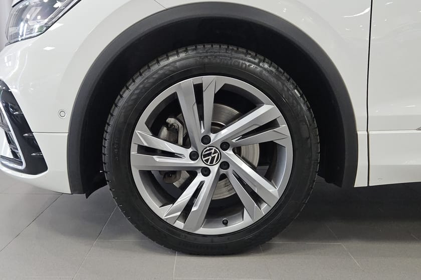 Bild 5 av Volkswagen Tiguan R-Line 2.0 TSI PF 4M 190HK Aut Drag