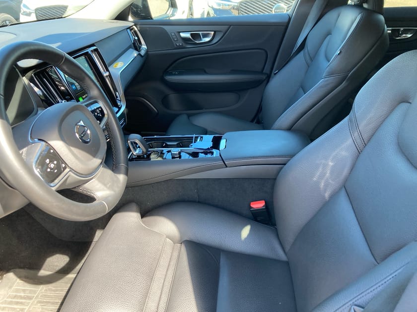 Bild 2 av Volvo V60 T6 Plus Dark