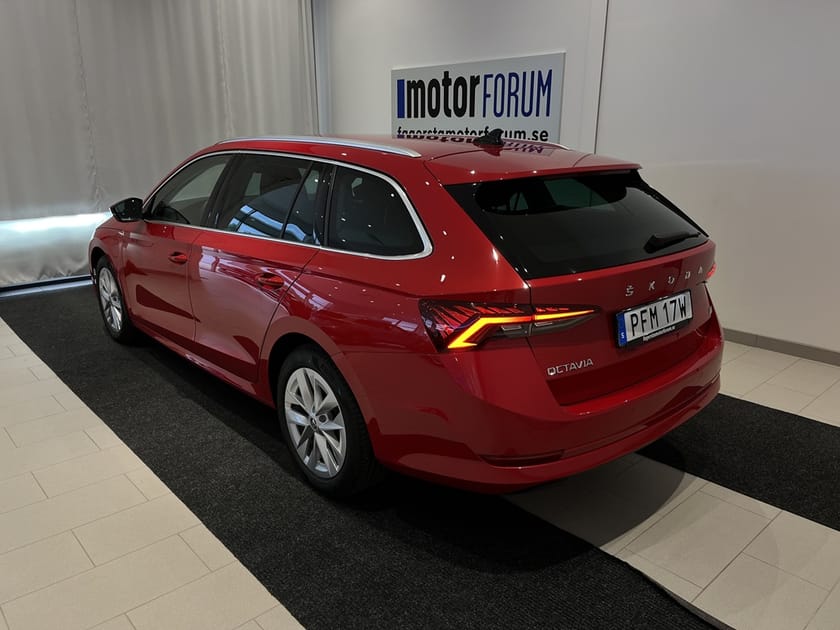 Bild 3 av Škoda Octavia Kombi iV STYLE 1,4 TSI 204 HK Drag, Värmare, V-Hjul